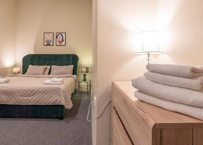 Green Residence Apartment *